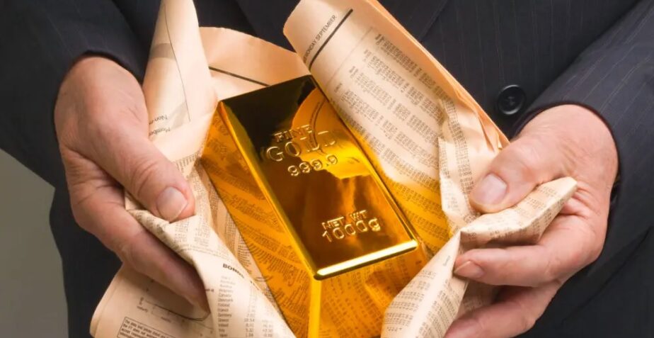 Gold: Should investors hold it in a bear market?
